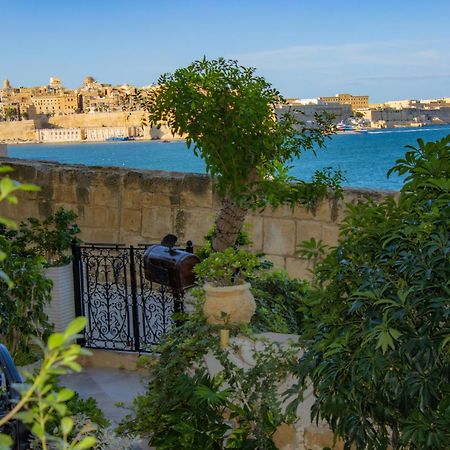Seagull Birgu - Waterfront Home エクステリア 写真