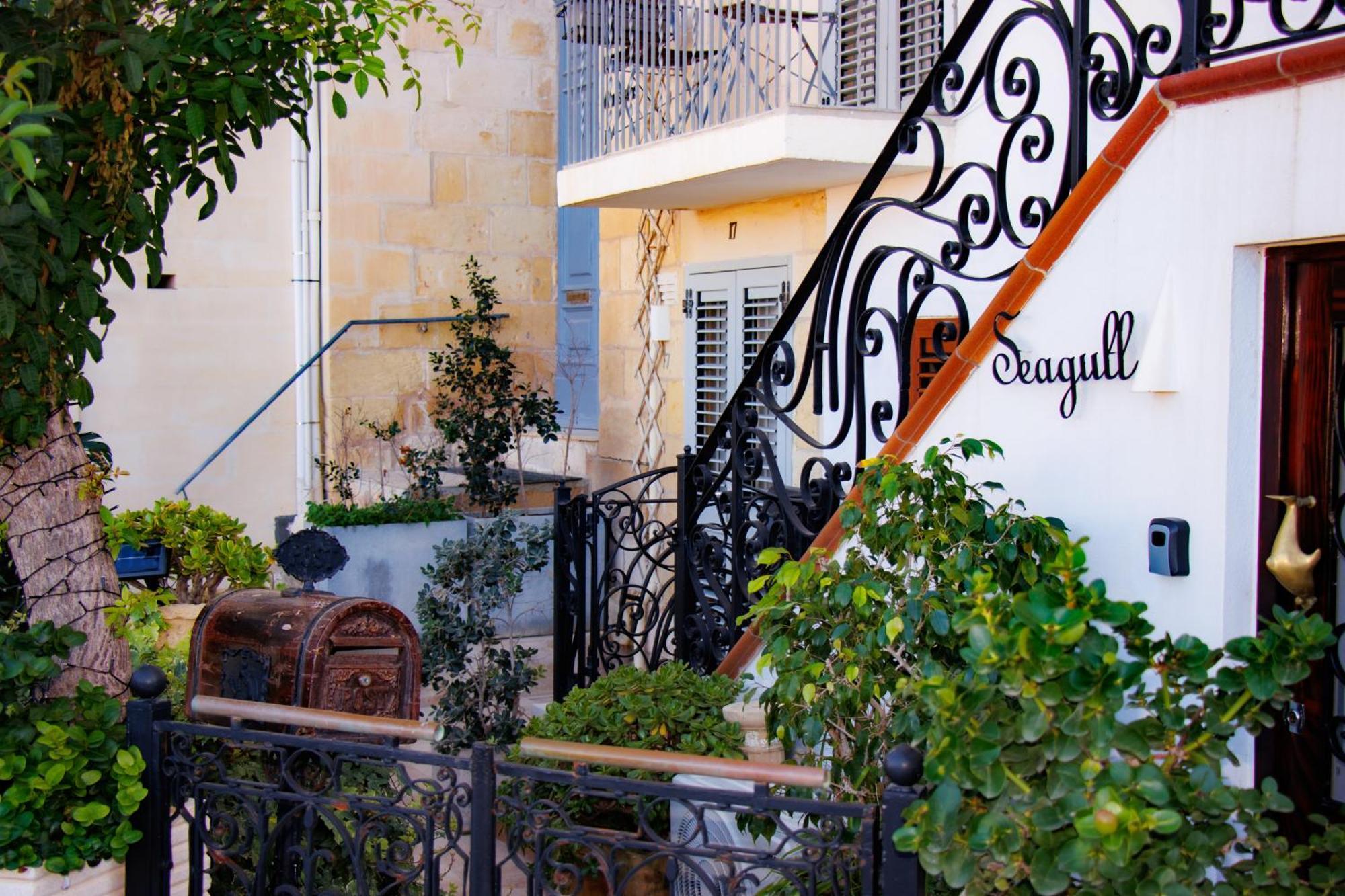 Seagull Birgu - Waterfront Home エクステリア 写真