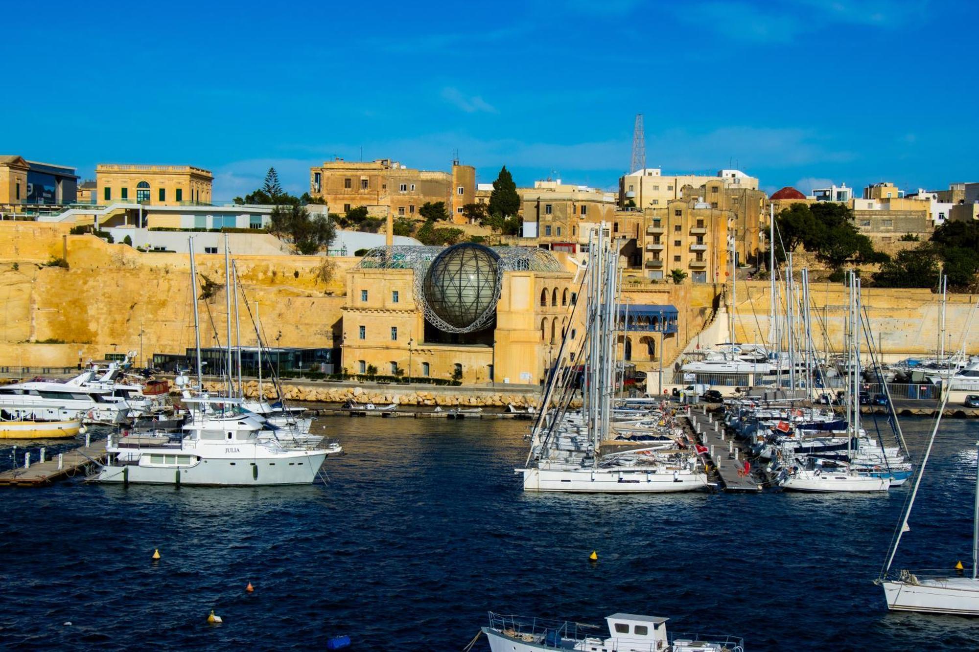 Seagull Birgu - Waterfront Home エクステリア 写真
